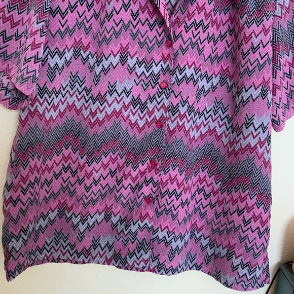 Vintage DonnKenny chevron short sleeve button up - Picture 2 of 5